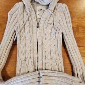 Hollister Sweater Hoodie
